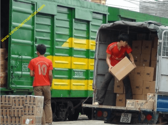 vận chuyển hàng bằng tàu hỏa bắc nam